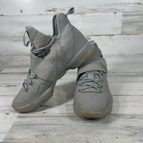 Nike Lebron James Mens 11.5 silver - Picture 5 of 8